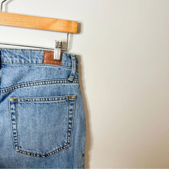 Urban Outfitters BDG High Waisted Slim Straight Light Wash Jeans - Picture 7 of 8